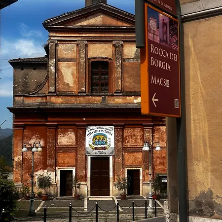 La Grotta *